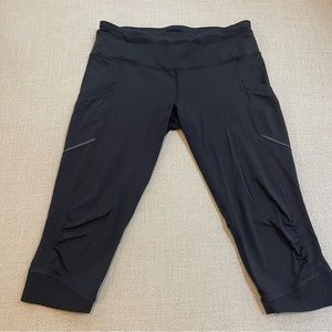 Lululemon Black Crop Capri Pants
